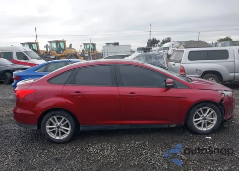 2016 Ford Focus Se z USA, uszkodzony, nr VIN 1FADP3F27GL379763